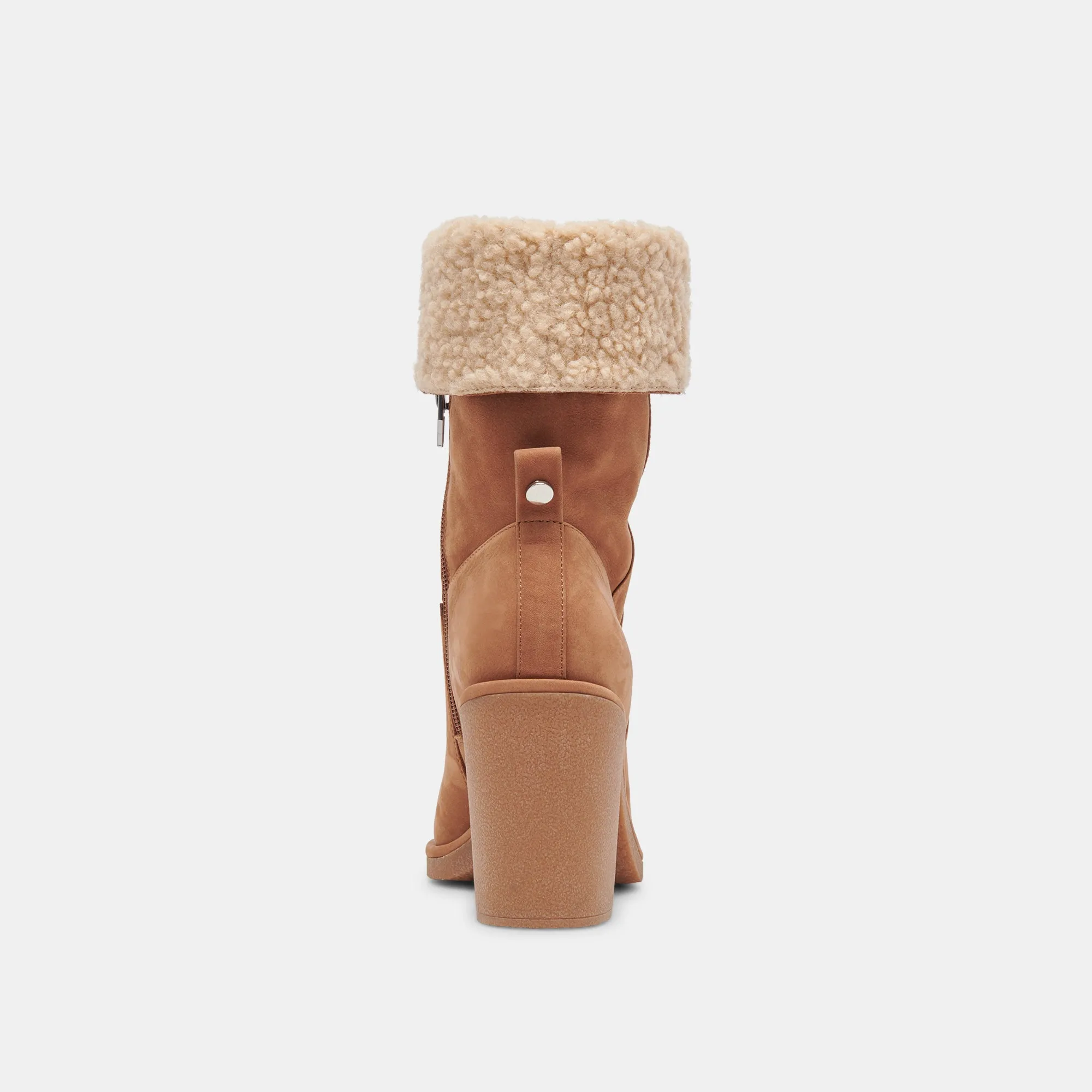 CADDIE PLUSH BOOTS PRALINE NUBUCK - re:vita