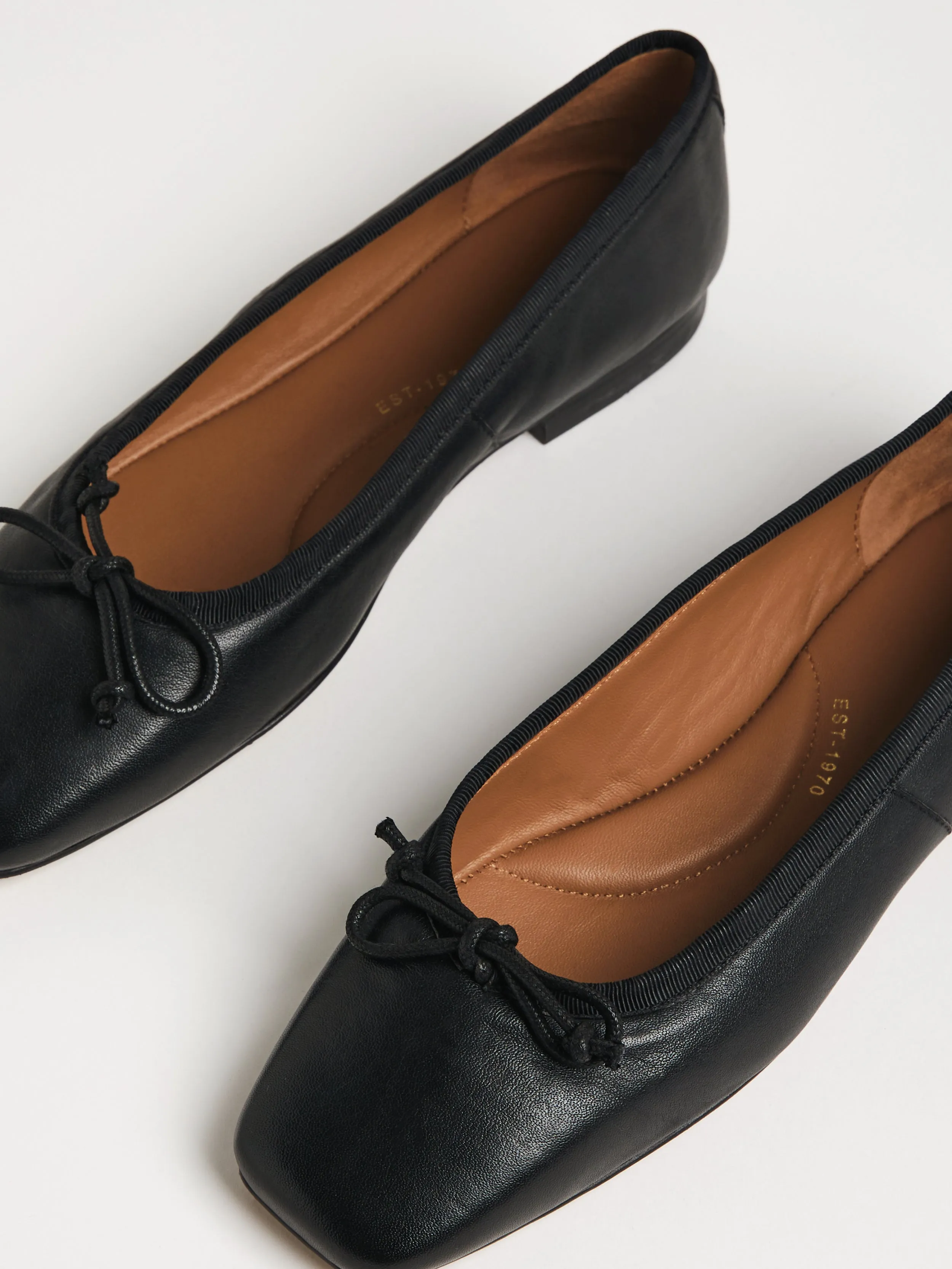 Chiswick Leather Ballerinas | Black