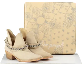 Free People Beige Suede Ankle Boot With Chain Detail UK 4 EU 37 👠