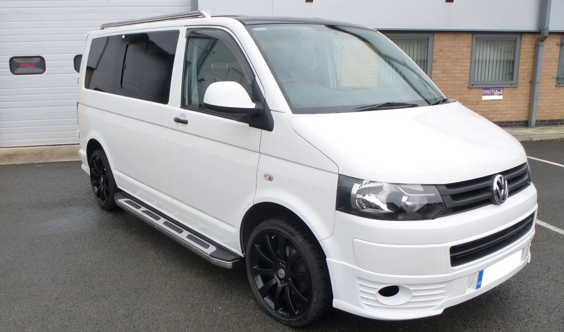 Suburban Side Steps Running Boards for Volkswagen Transporter T5 SWB